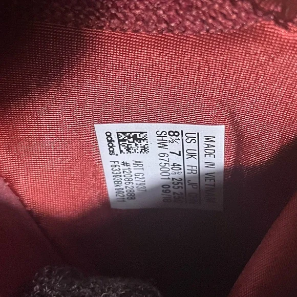 Women’s Adidas NMD R1 Maroon Sneakers - Picture 10 of 10